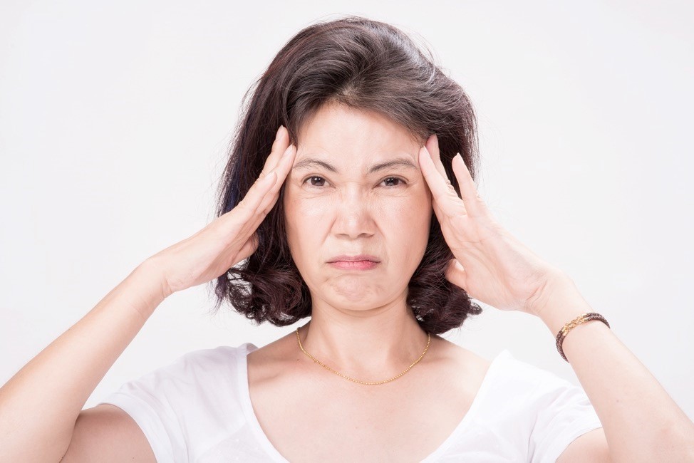 Bạn có thường phải thức dậy vì đau đầu không?