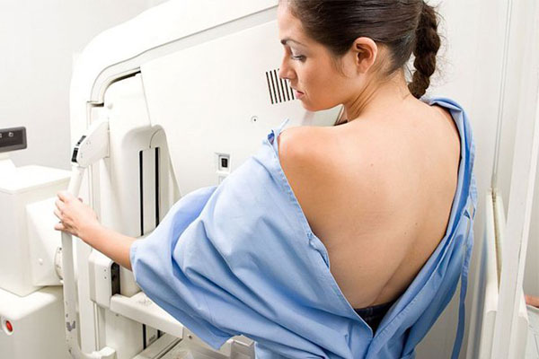 Kiểm tra tổng quát trước khi nâng ngực