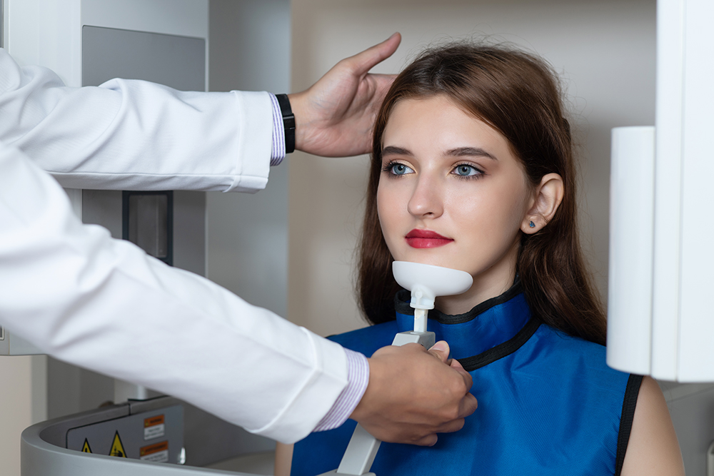 DENTAL CROWNS, VENEERS & BRIDGES DENTAL CROWNS