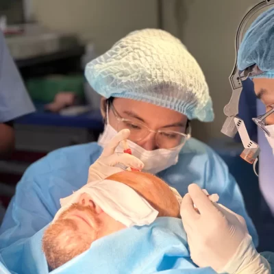 Cấy tóc tự thân DHI - Giải pháp cải thiện mật độ tóc và đường chân tóc tự nhiên Cấy nang tóc bằng bút cấy DHI chuyên dụng